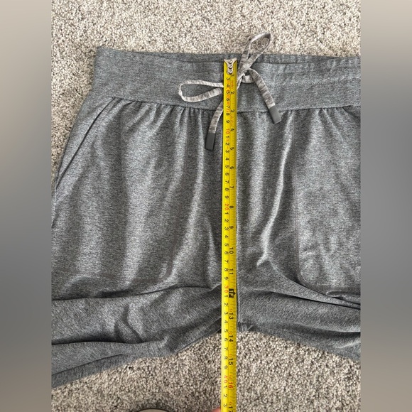 Varley Parkhurst gray jogger size large fluid stretch jersey - Picture 4 of 5